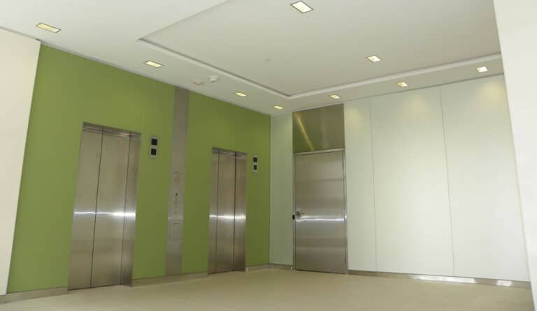 801 N Capitol Street elevators